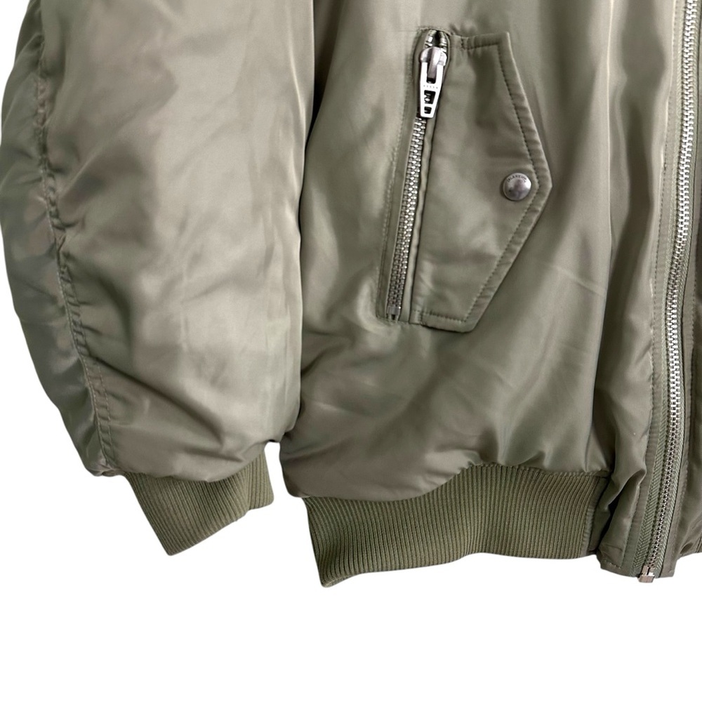 BLANKNYC‎ Women’s Oversized Long Nylon Bomber Jacket Sage Green Size Medium - Picture 8 of 16